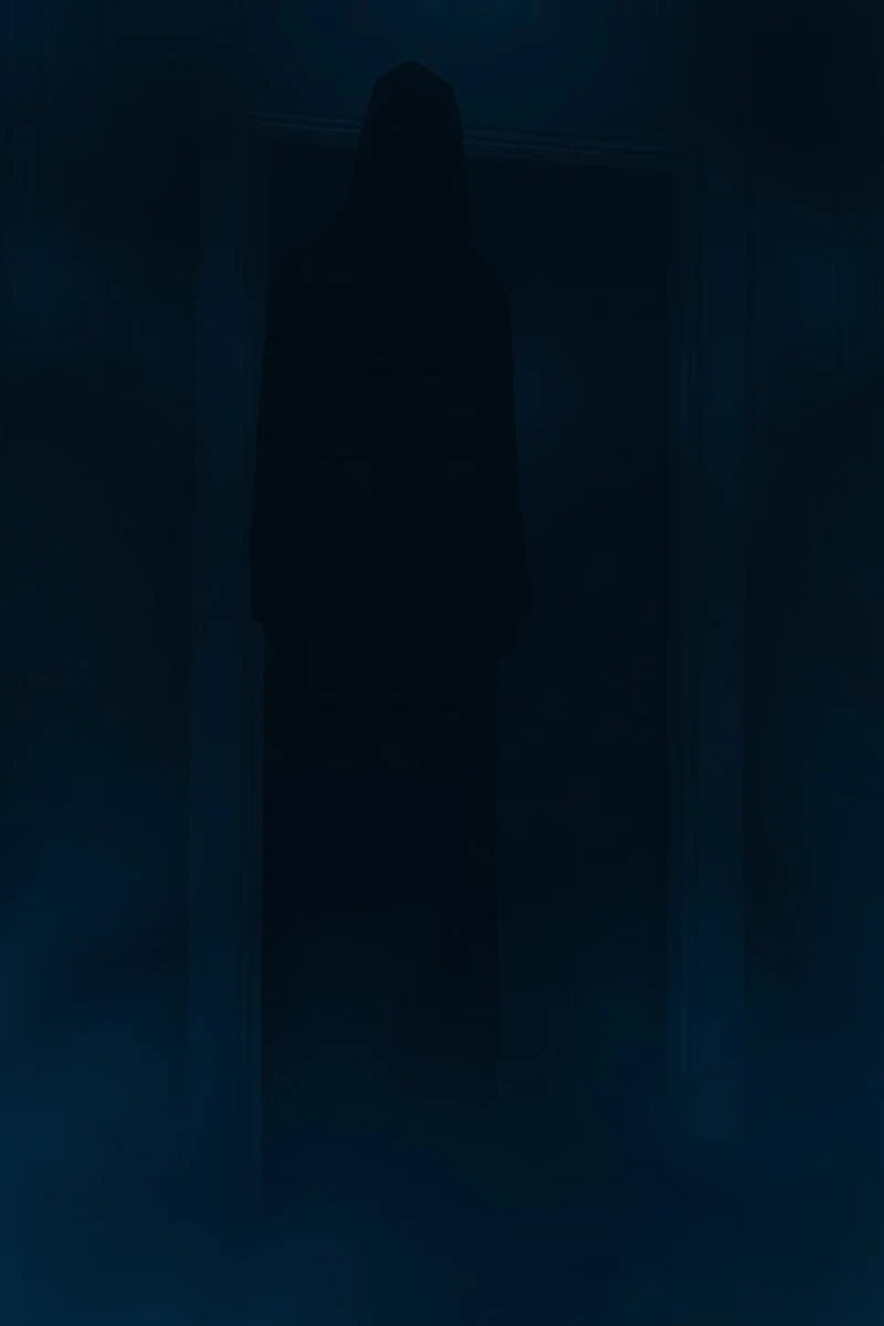 Dream of a Shadow Figure Appearing When the Lights Go Out